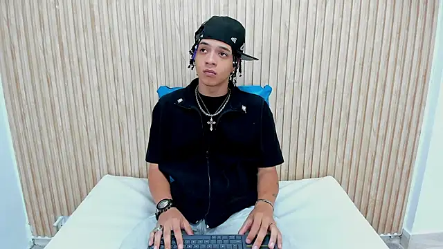 Snapshot of MARSHALL_SPENCER chatting on September 24, 2025, 1:06 pm MARSHALL SPENCER online show from September 24, 2025, 1:06 pm