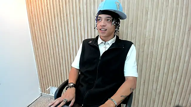 Snapshot of MARSHALL_SPENCER chatting on September 15, 2025, 1:44 pm MARSHALL SPENCER online show from September 15, 2025, 1:44 pm