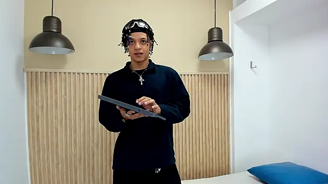 Snapshot of MARSHALL_SPENCER chatting on September 17, 2025, 1:24 pm MARSHALL SPENCER online show from September 17, 2025, 1:24 pm