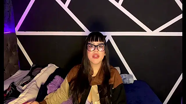 Melody dreams online show from October 2, 2025, 4:16 am