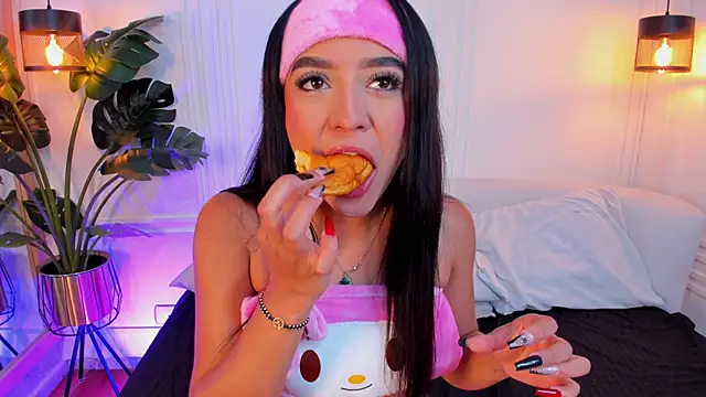 Dafne Hillss online show from October 29, 2025, 12:48 pm