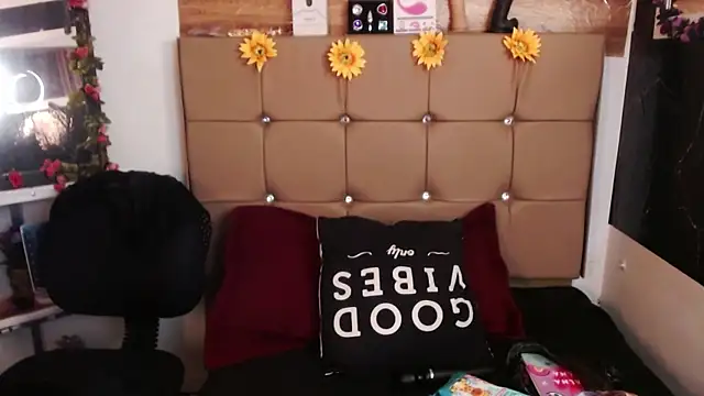 MIA  SPENCER online show from January 10, 2026, 5:08 pm