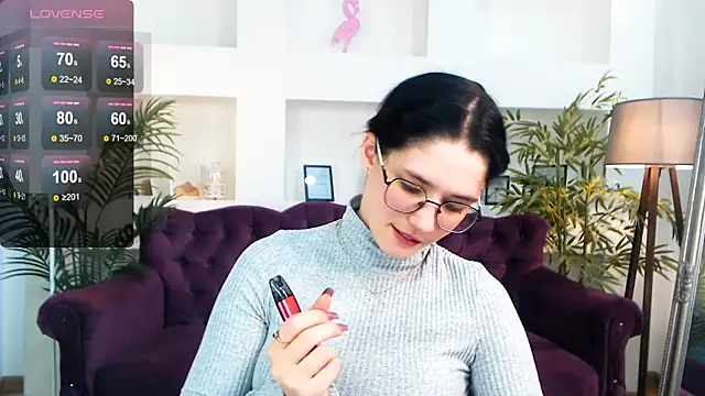 Charming Mysteriousss online show from April 19, 2026, 9:32 am