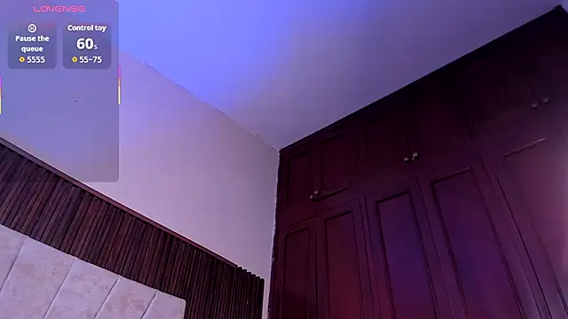 Snapshot of dulce_anny_ chatting on October 20, 2025, 1:11 pm dulce anny online show from October 20, 2025, 1:11 pm