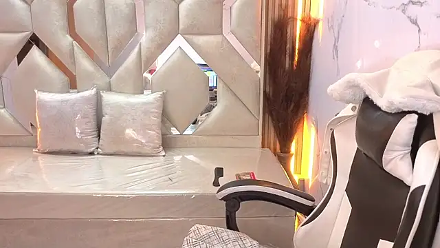 antonela tp online show from December 3, 2025, 12:48 pm