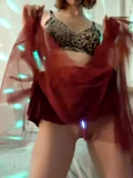 Snapshot of SecretIna chatting on May 4, 2026, 7:50 pm SecretIna online show from May 4, 2026, 7:50 pm
