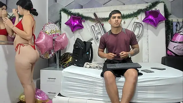 Snapshot of Sarahwalkerr chatting on December 5, 2025, 8:28 pm Sarahwalkerr online show from December 5, 2025, 8:28 pm