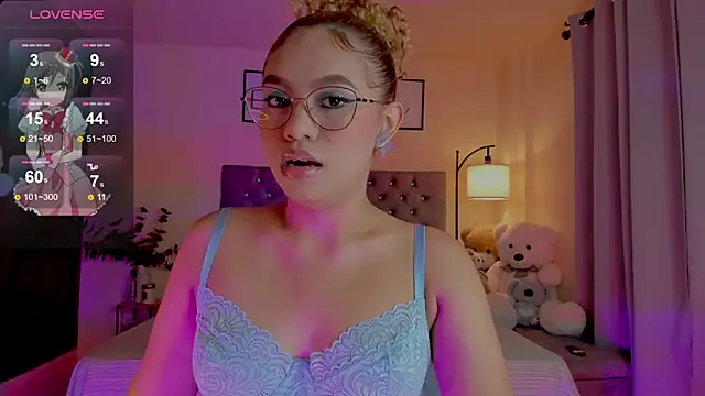 OxanaFedorova1- online show from May 15, 2026, 9:02 pm