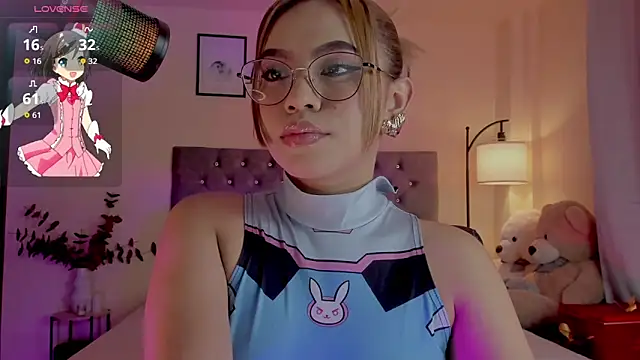 Snapshot of OxanaFedorova1- chatting on November 22, 2025, 9:57 pm OxanaFedorova1- online show from November 22, 2025, 9:57 pm