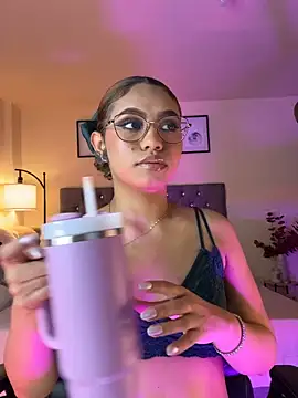 OxanaFedorova1- online show from February 27, 2026, 8:41 pm