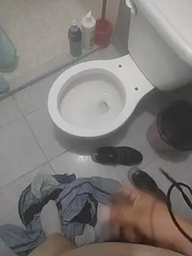 Santiagoqro85 online show from December 19, 2025, 12:47 am