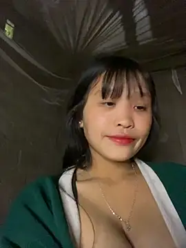 mika-bae online show from October 22, 2025, 3:39 am