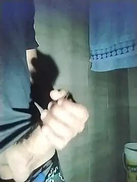 ThiagoFernandezChancay25 online show from November 5, 2025, 1:52 am