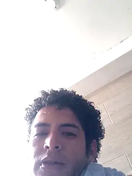 ThiagoFernandezChancay25 online show from September 18, 2025, 5:16 pm