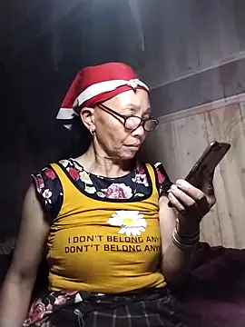 -Xuka-200 online show from March 18, 2026, 1:24 pm