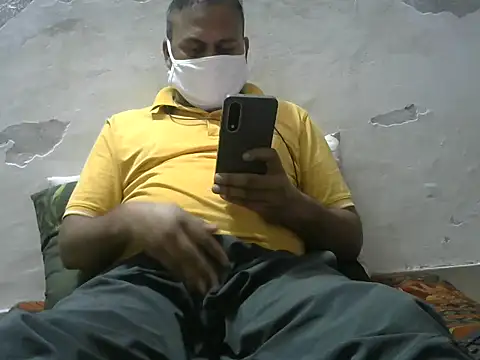 Famit025 online show from February 20, 2026, 6:10 pm