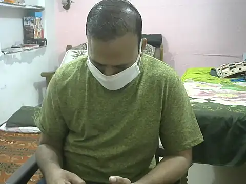 Famit025 online show from February 23, 2026, 5:35 pm