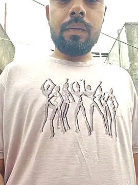 soniriyaa010101 online show from April 8, 2026, 9:00 am