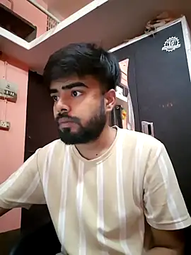 soniriyaa010101 online show from April 19, 2026, 8:37 am