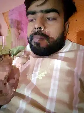 Snapshot of soniriyaa010101 chatting on October 16, 2025, 12:46 pm soniriyaa010101 online show from October 16, 2025, 12:46 pm