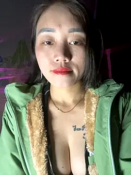 chipp-bong online show from November 19, 2025, 1:05 am