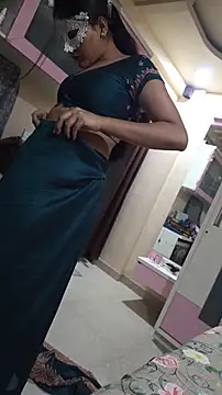 Snapshot of shobha_lover02 chatting on April 10, 2026, 5:31 pm shobha lover02 online show from April 10, 2026, 5:31 pm