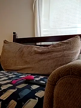 LuvTune online show from April 10, 2026, 7:54 pm