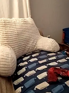 LuvTune online show from March 13, 2026, 7:02 am