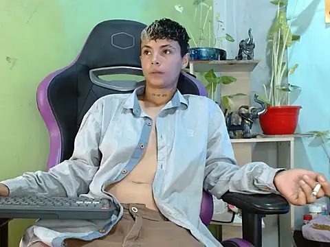 Snapshot of Dorland777 chatting on October 9, 2025, 12:17 pm Dorland777 online show from October 9, 2025, 12:17 pm