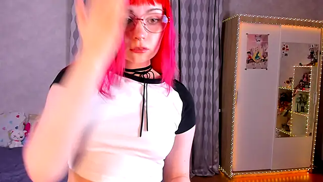 Margot Berry online show from September 25, 2025, 4:13 pm