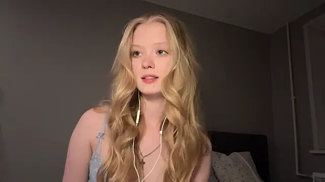 ShyGirl145 online show from September 9, 2025, 6:28 pm