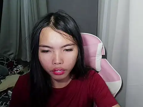 Snapshot of cutie_milker chatting on May 1, 2026, 1:38 pm cutie milker online show from May 1, 2026, 1:38 pm