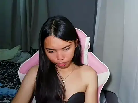 Snapshot of cutie_milker chatting on May 25, 2026, 12:37 pm cutie milker online show from May 25, 2026, 12:37 pm
