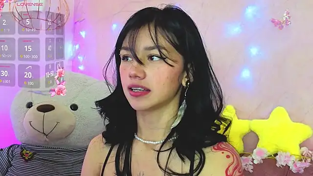 april bennett online show from April 21, 2026, 1:07 pm