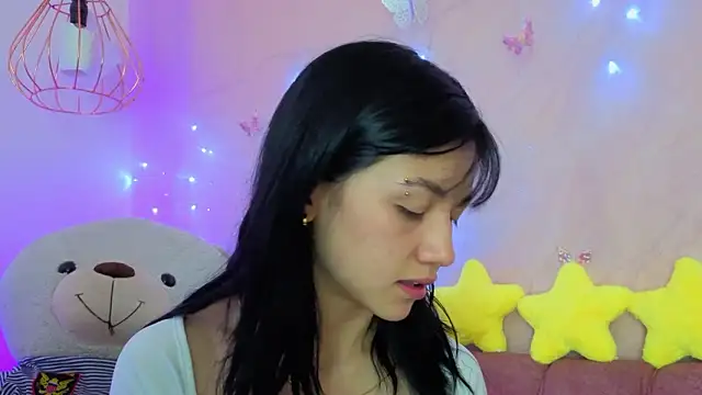 april bennett online show from January 16, 2026, 12:20 pm