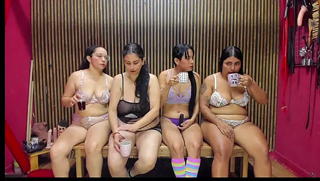 Snapshot of VantablackBDSMShow_ chatting on November 23, 2025, 12:48 pm VantablackBDSMShow online show from November 23, 2025, 12:48 pm