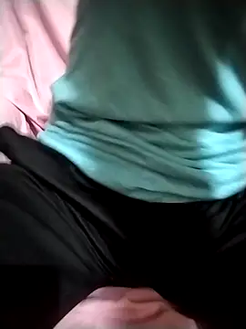 Mau3450 online show from September 19, 2025, 2:26 am