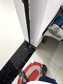 Snapshot of Chanderi19 chatting on September 20, 2025, 4:39 am Chanderi19 online show from September 20, 2025, 4:39 am