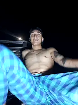 Snapshot of Ismaa__98 chatting on December 4, 2025, 3:49 am Ismaa 98 online show from December 4, 2025, 3:49 am