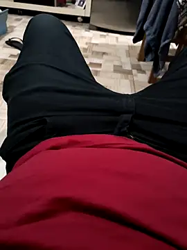 Snapshot of Enriquee147 chatting on October 26, 2025, 10:54 pm Enriquee147 online show from October 26, 2025, 10:54 pm