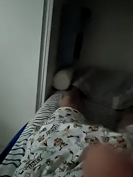 Enriquee147 online show from April 21, 2026, 12:45 pm