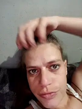 Snapshot of Skymadison chatting on December 1, 2025, 10:38 am Skymadison online show from December 1, 2025, 10:38 am