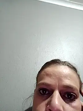 Snapshot of Skymadison chatting on November 28, 2025, 8:42 pm Skymadison online show from November 28, 2025, 8:42 pm