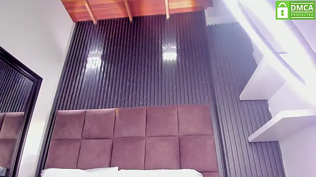 Sussy Vixen online show from September 30, 2025, 7:42 pm