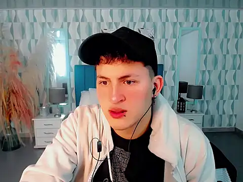 Snapshot of Axel_savage chatting on November 11, 2025, 2:23 pm Axel savage online show from November 11, 2025, 2:23 pm