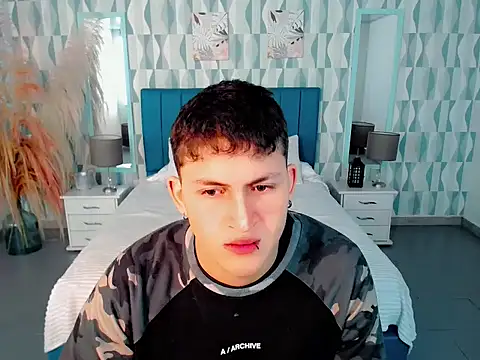 Snapshot of Axel_savage chatting on November 15, 2025, 12:09 pm Axel savage online show from November 15, 2025, 12:09 pm