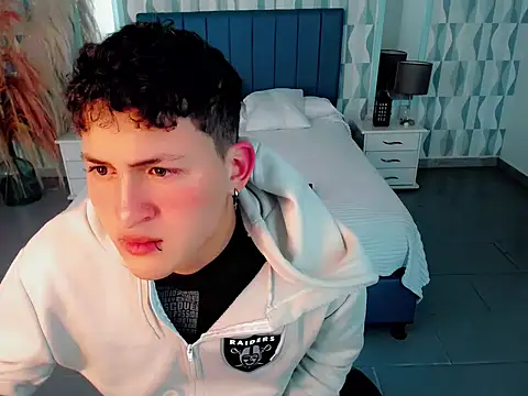 Snapshot of Axel_savage chatting on November 16, 2025, 12:10 pm Axel savage online show from November 16, 2025, 12:10 pm