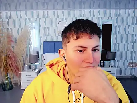 Snapshot of Axel_savage chatting on November 8, 2025, 10:52 am Axel savage online show from November 8, 2025, 10:52 am