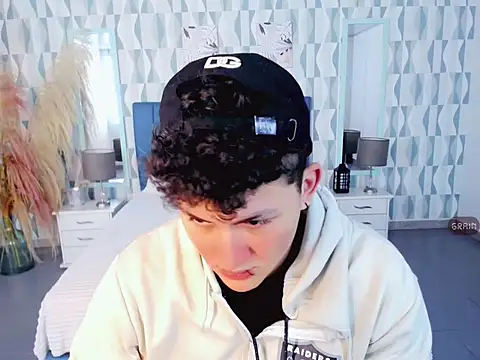 Snapshot of Axel_savage chatting on November 3, 2025, 11:58 am Axel savage online show from November 3, 2025, 11:58 am