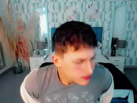 Snapshot of Axel_savage chatting on November 17, 2025, 12:20 pm Axel savage online show from November 17, 2025, 12:20 pm